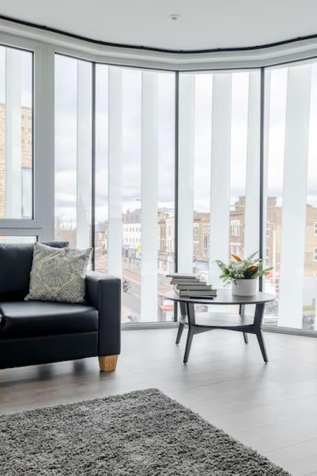 Vertigo Boutique Sleeps 4 London Kingston upon Thames  Esterno foto